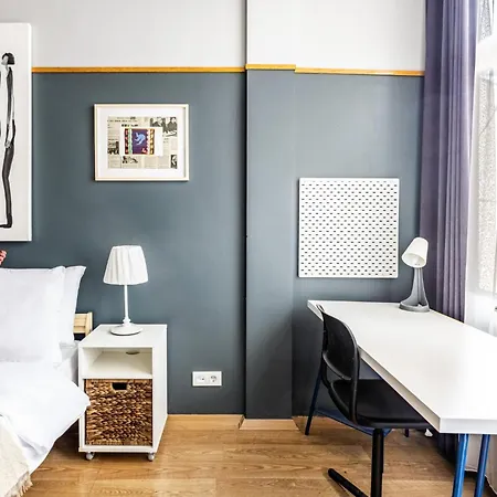 Taksim Sq Ac - Smart Tv - Prime Walkable Area Istanbul
